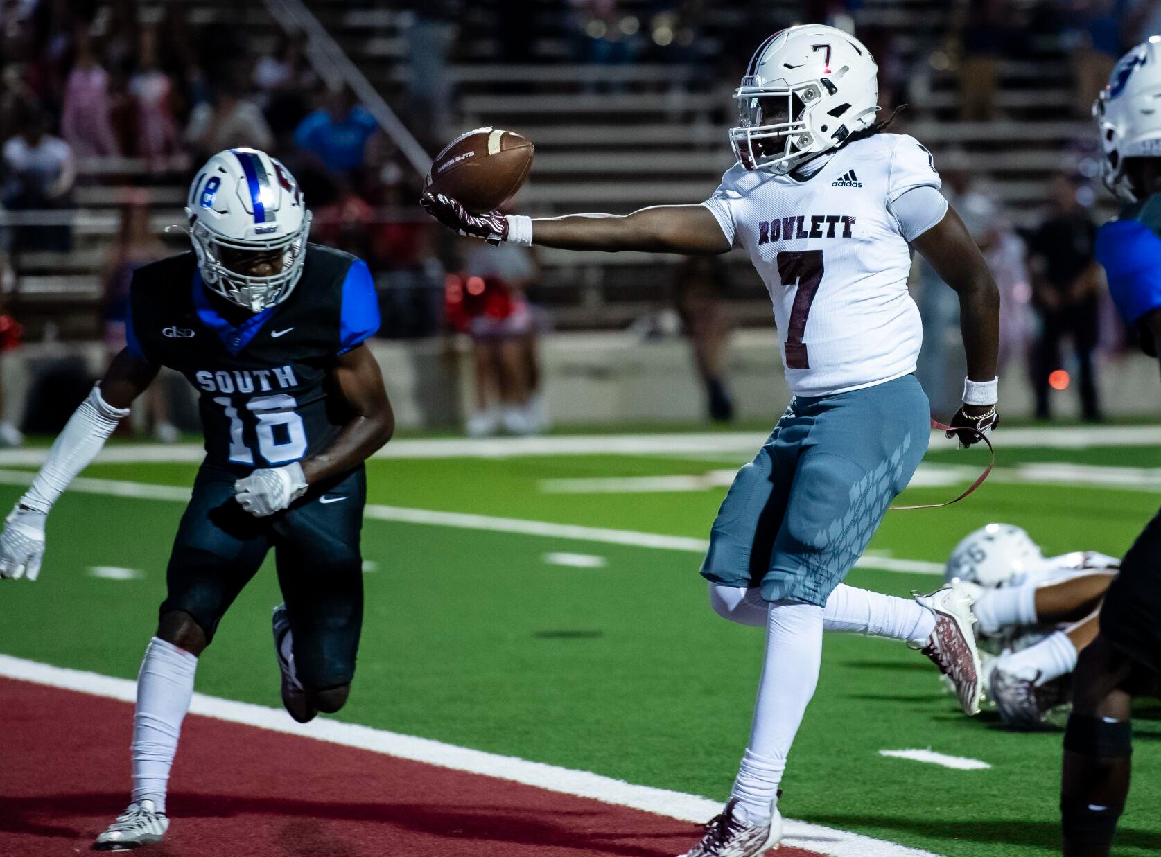 Rowlett wide receiver Cordell Lee strolls into the zone to complete a 3-yard touchdown during the Eagles’ 41-14 victory over South Garland on Friday at Homer B. Johnson Stadium. Photo Courtesy of Brad McClendon, bhmimages.com